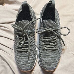 URBAN SPORT Stylish Gray Women's Sneakers Size 8